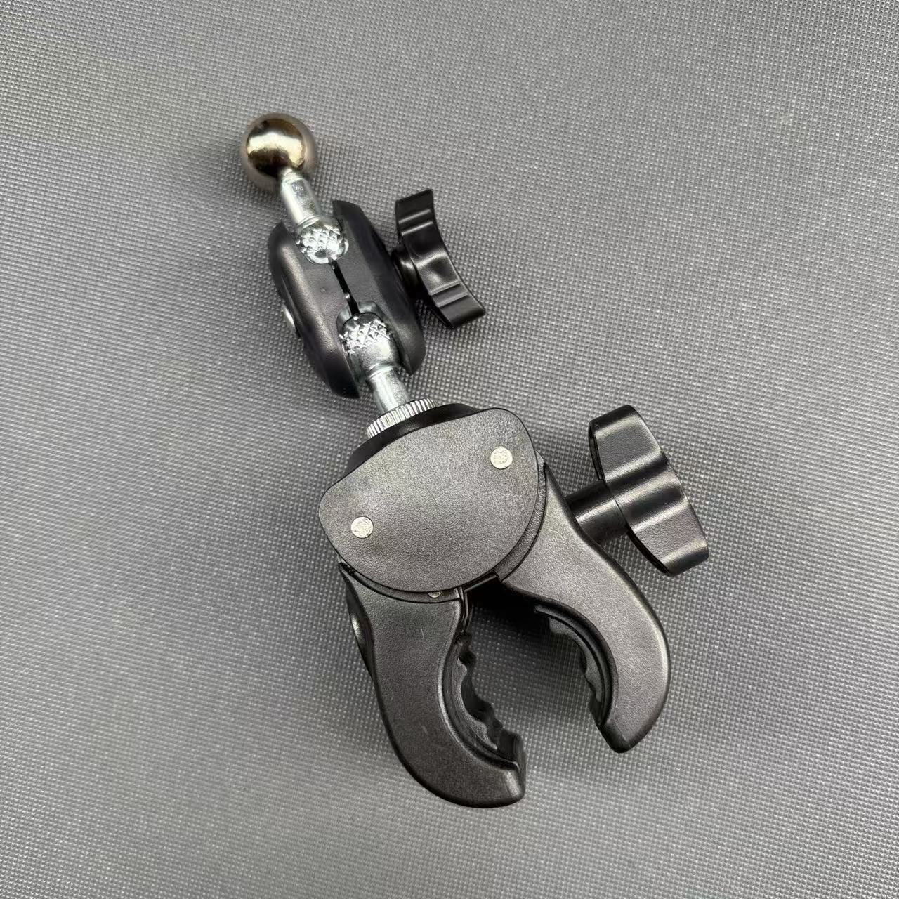 Universal Swivel Joint Tripod  - Ball Screw 评论和价格